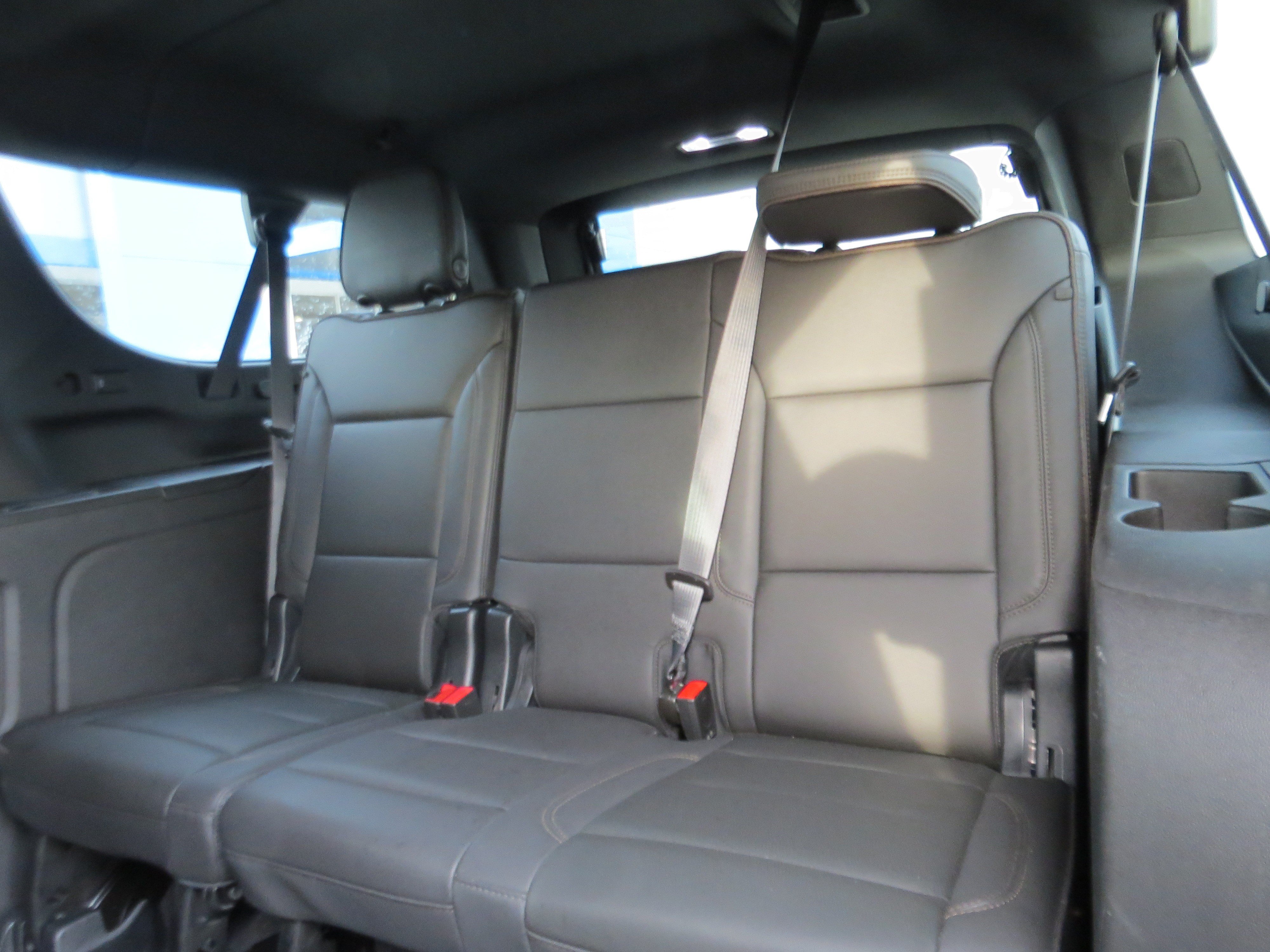Used 2023 Chevrolet Suburban High Country RWD image 13