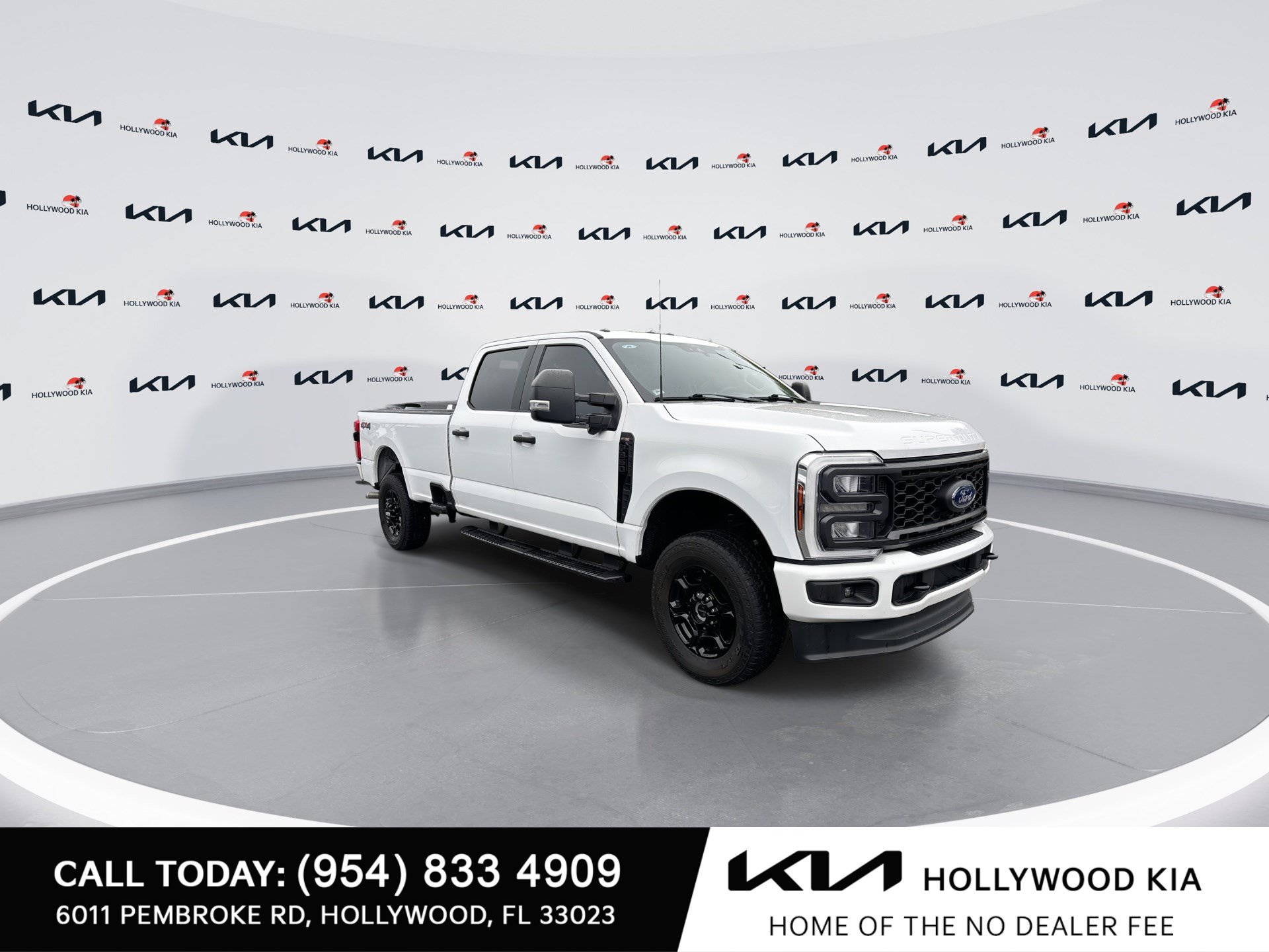 Used 2024 Ford F350 XL w/ STX Appearance Package AWD/4WD image 2