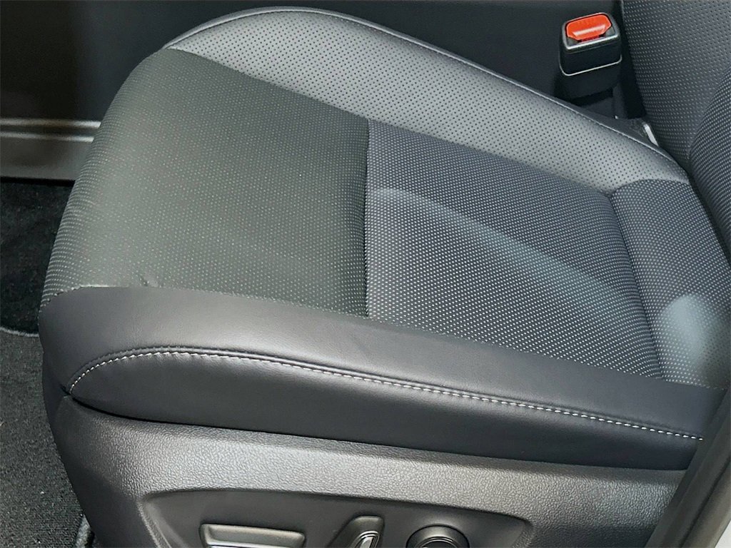 New 2025 Toyota Crown Signia image 18