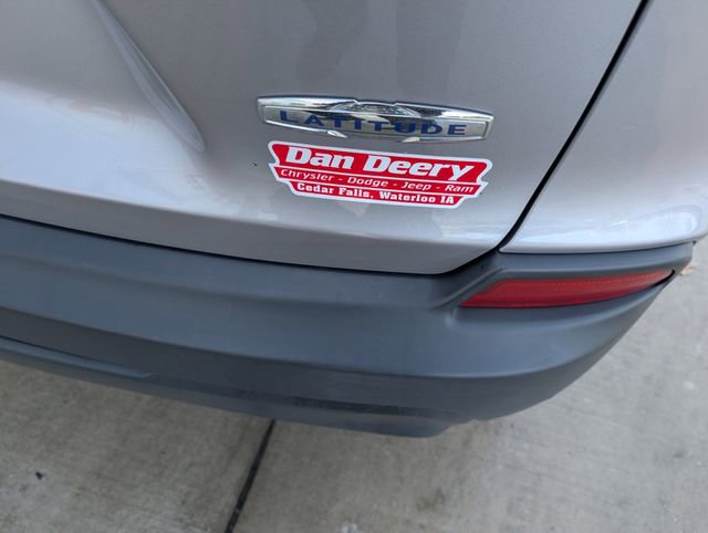 Used 2019 Jeep Cherokee Latitude Plus w/ Comfort/Convenience Group image 26