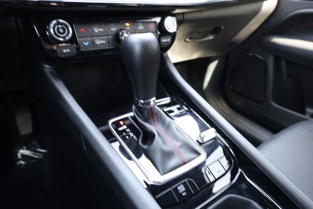 Used 2025 Jeep Compass Trailhawk image 21