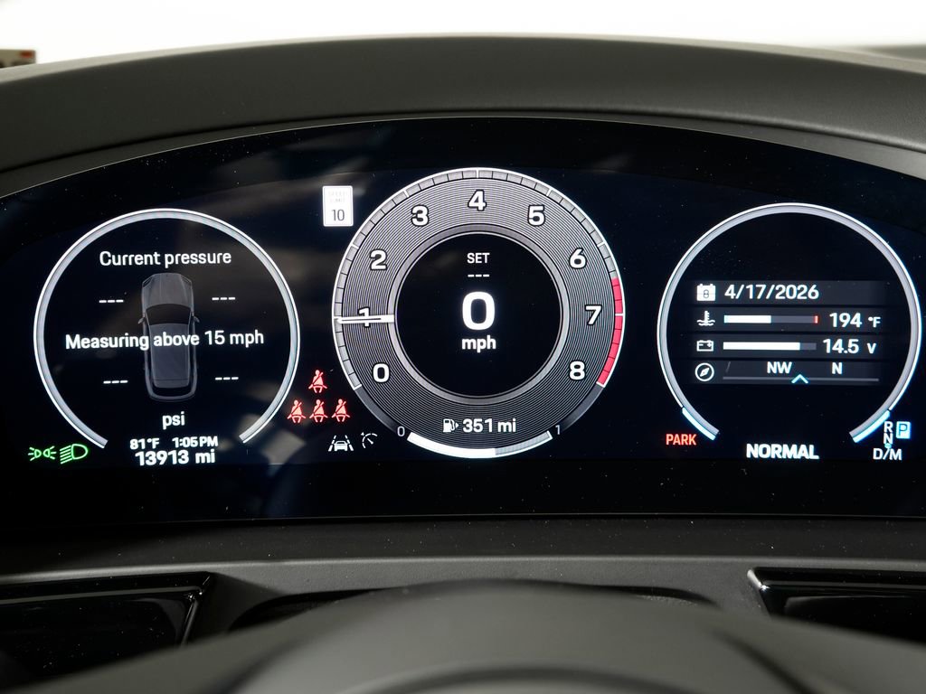 Certified 2024 Porsche Cayenne AWD/4WD image 25