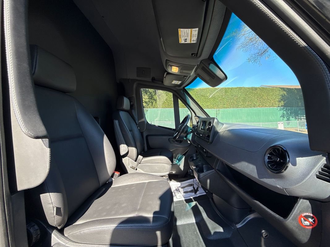 Used 2021 Mercedes-Benz Sprinter 3500 image 20