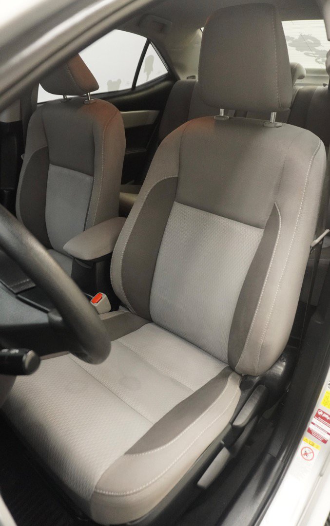 Used 2019 Toyota Corolla LE FWD image 4