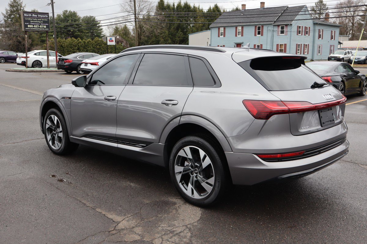 Used 2021 Audi e-tron Premium w/ Convenience Plus Package AWD/4WD image 8