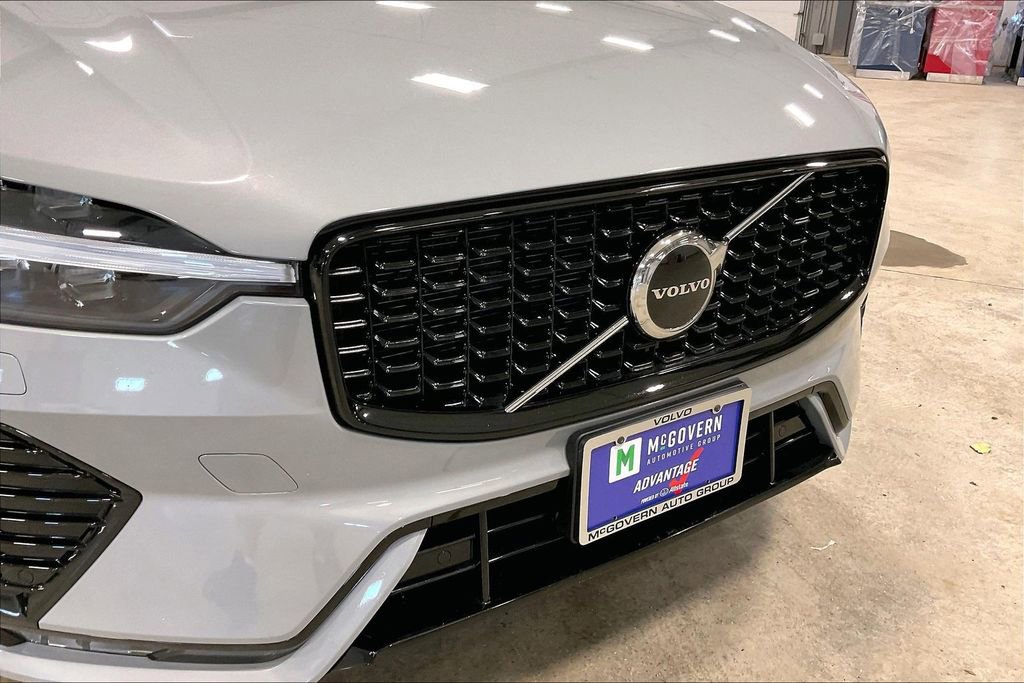 Certified 2024 Volvo XC60 B5 Core w/ Protection Package Premier AWD/4WD image 33