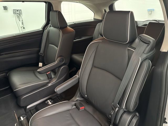 Certified 2026 Honda Odyssey Touring image 18