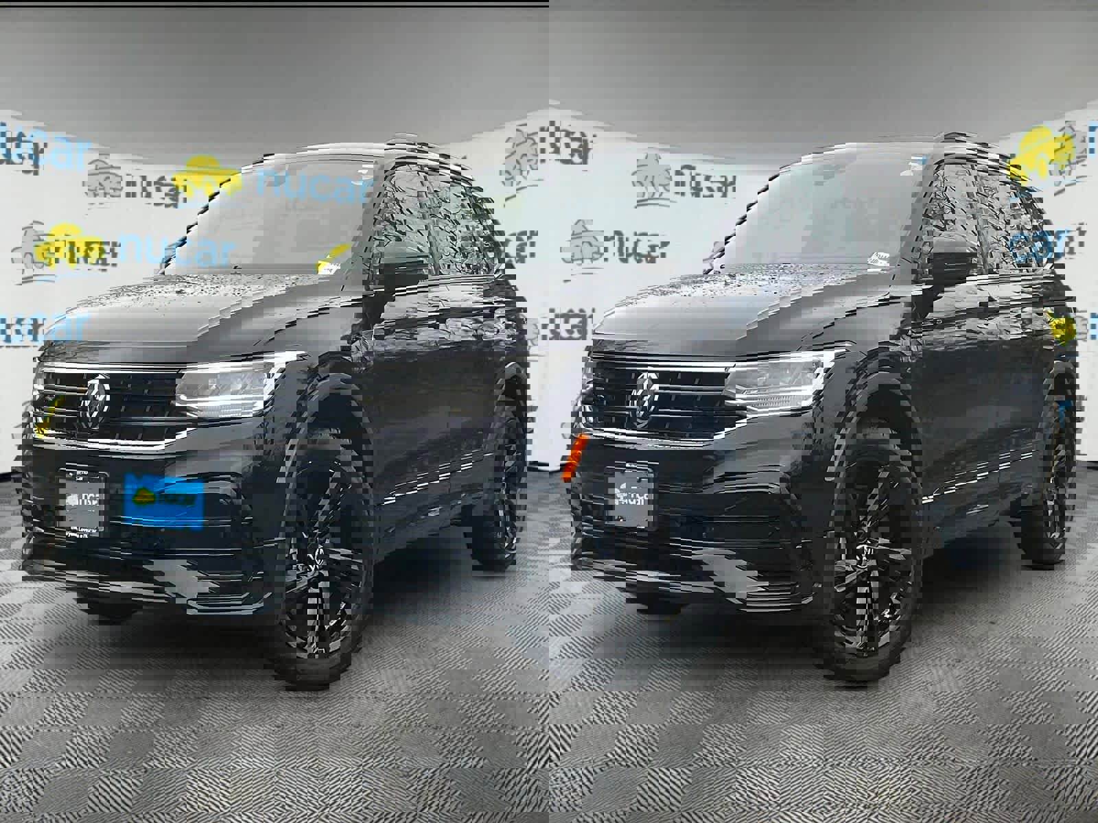 Certified 2023 Volkswagen Tiguan SE R-Line image 3