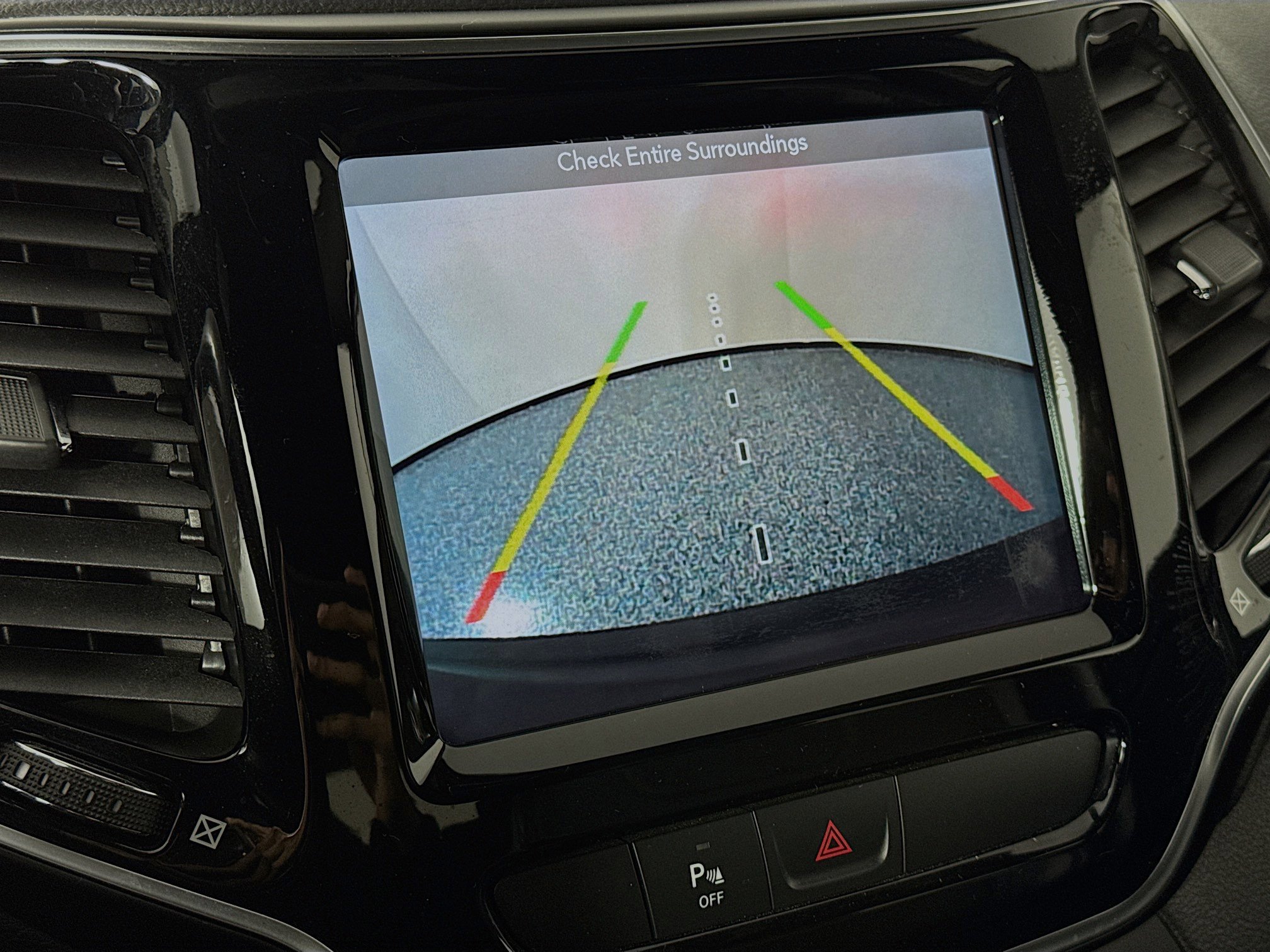 Used 2019 Jeep Cherokee High Altitude image 14