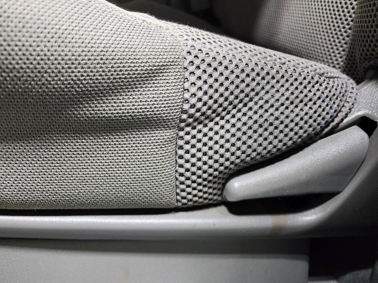 Used 2019 Nissan Frontier SV image 17