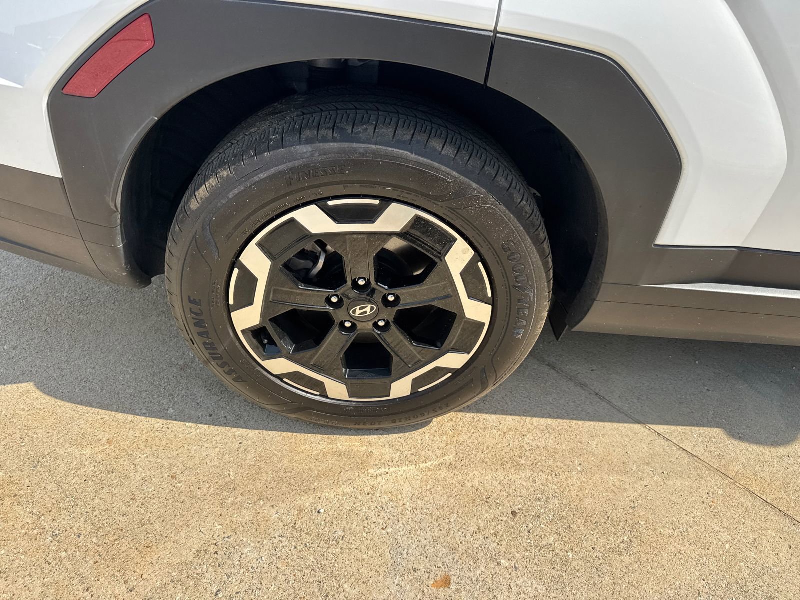 Used 2024 Hyundai Santa Fe SEL image 17