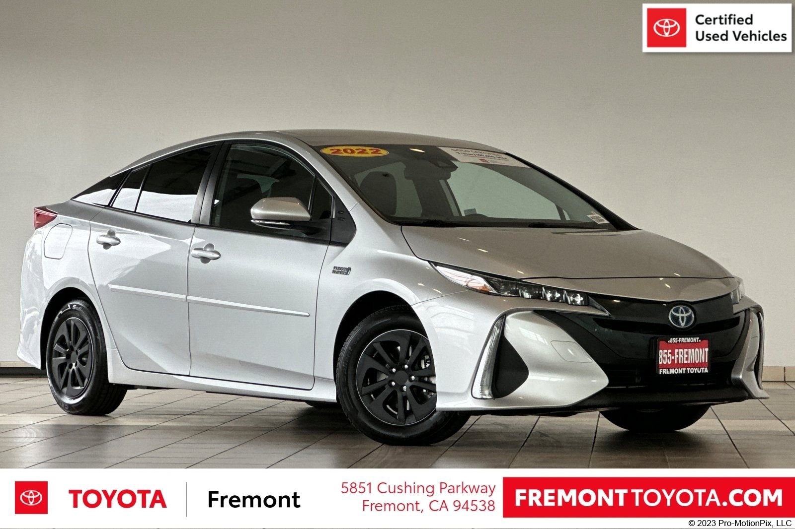 Certified 2022 Toyota Prius Prime XLE image 1