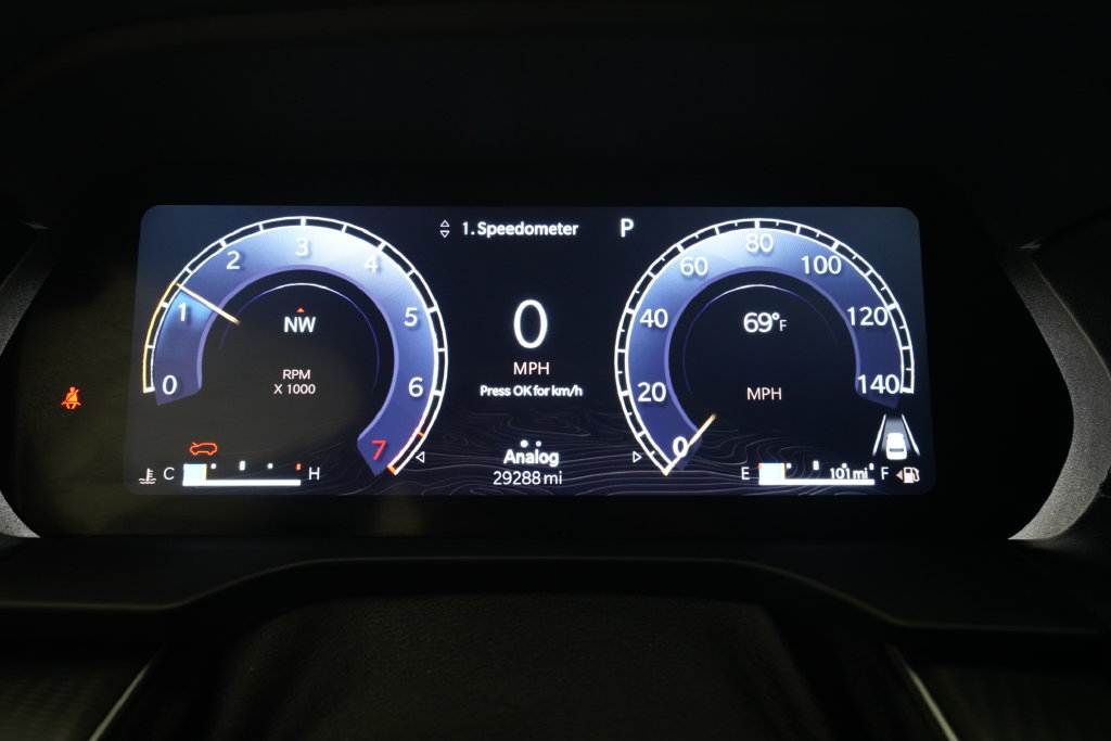 Used 2025 Jeep Grand Cherokee Laredo X w/ Luxury Tech Group I AWD/4WD image 2