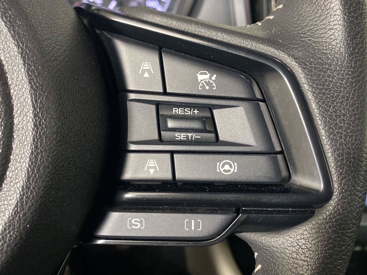Used 2025 Subaru Forester Premium AWD/4WD image 24