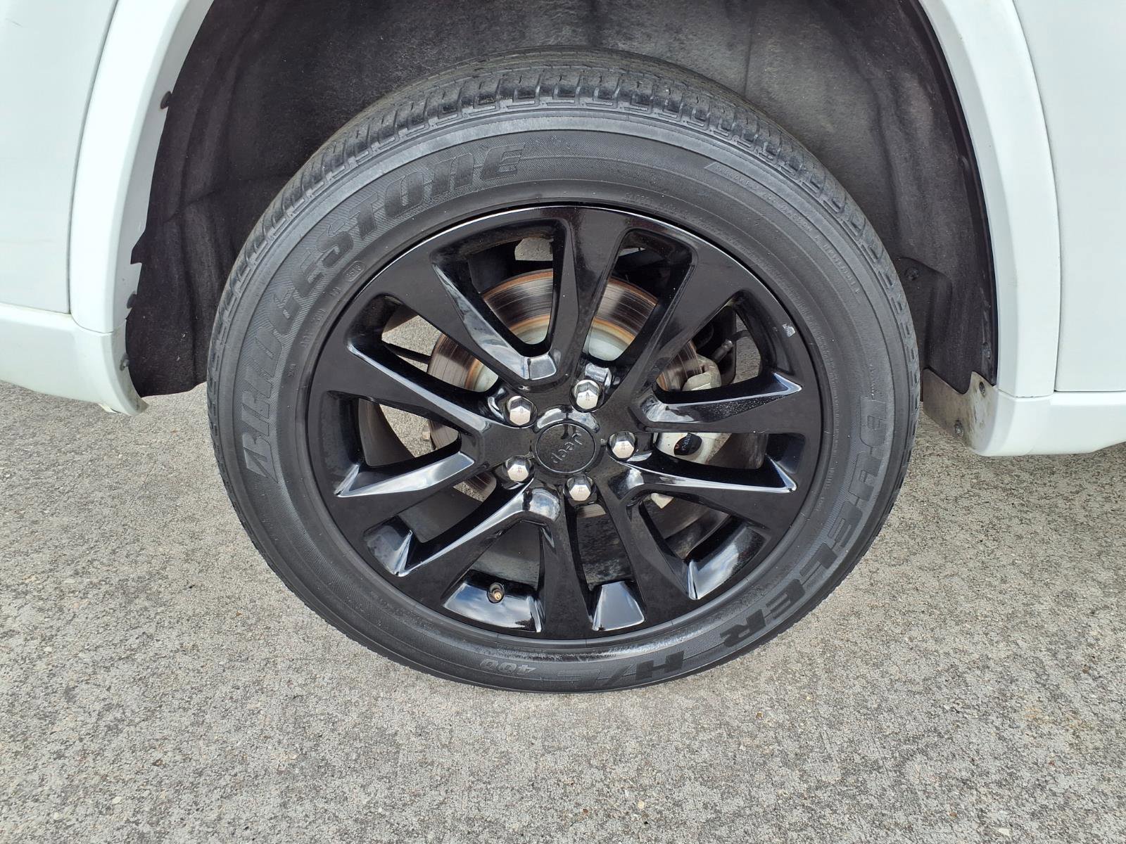 Used 2019 Jeep Grand Cherokee Altitude RWD image 29