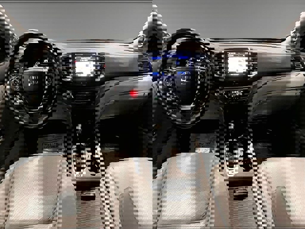 Used 2017 Honda Ridgeline RTL-T image 17