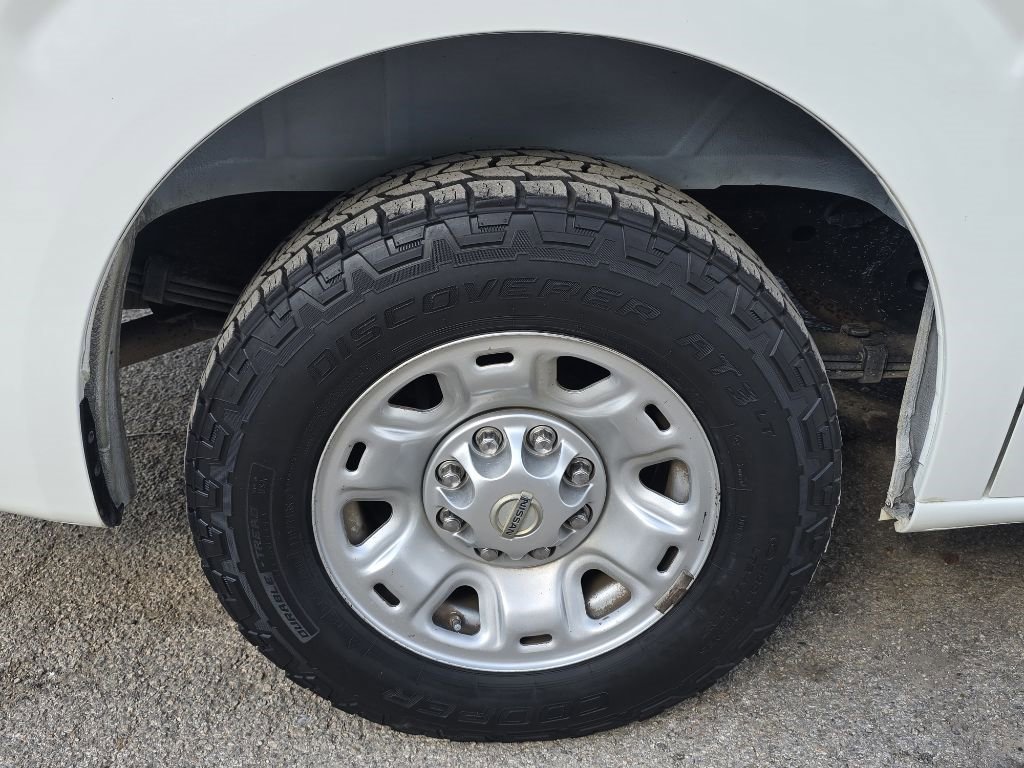 Used 2015 Nissan NV 2500 SV w/ Side & Curtain Airbag Package image 26