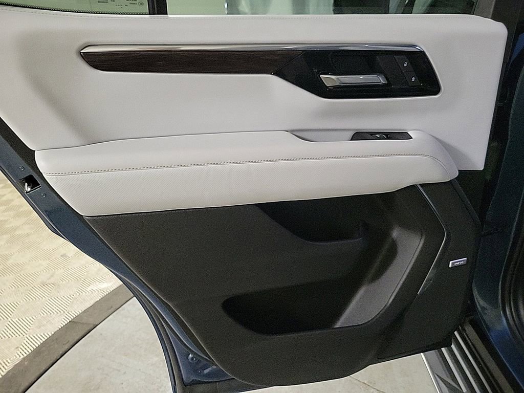 Certified 2025 Chevrolet Tahoe Premier image 20