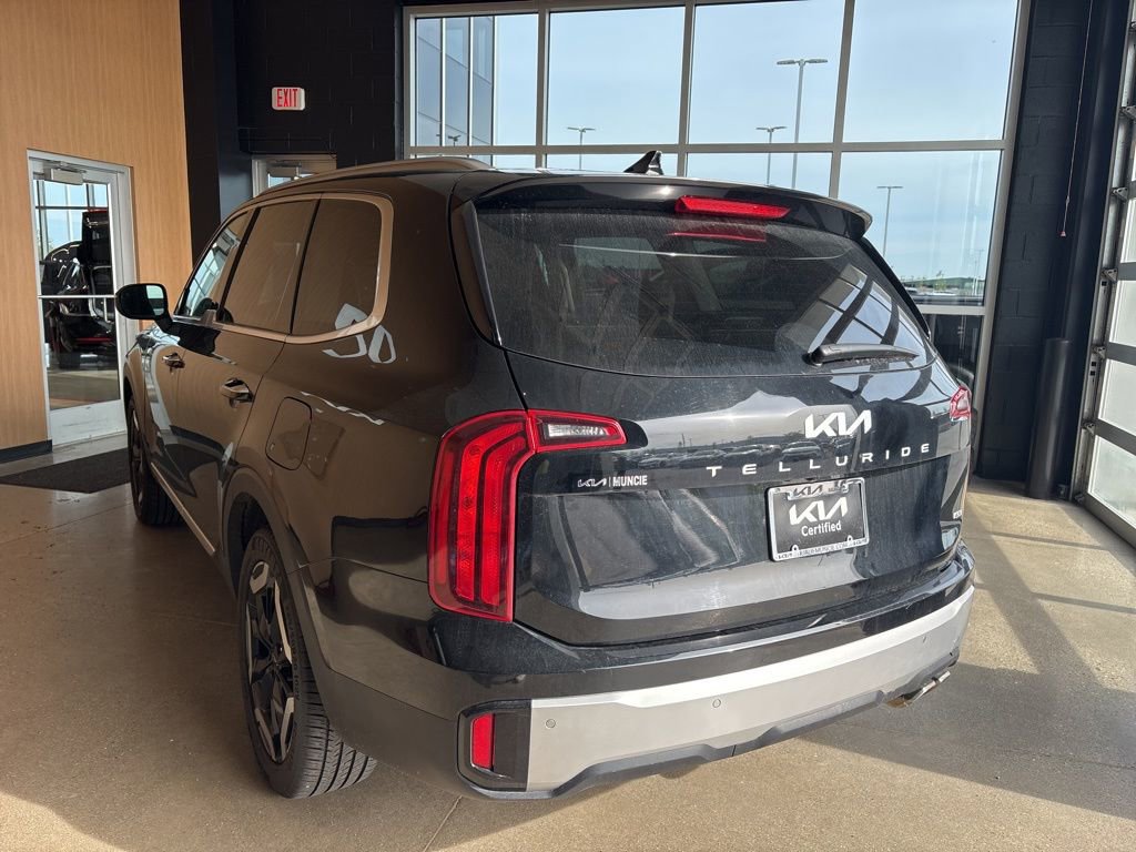 Certified 2023 Kia Telluride S w/ S Sunroof Package AWD/4WD image 9