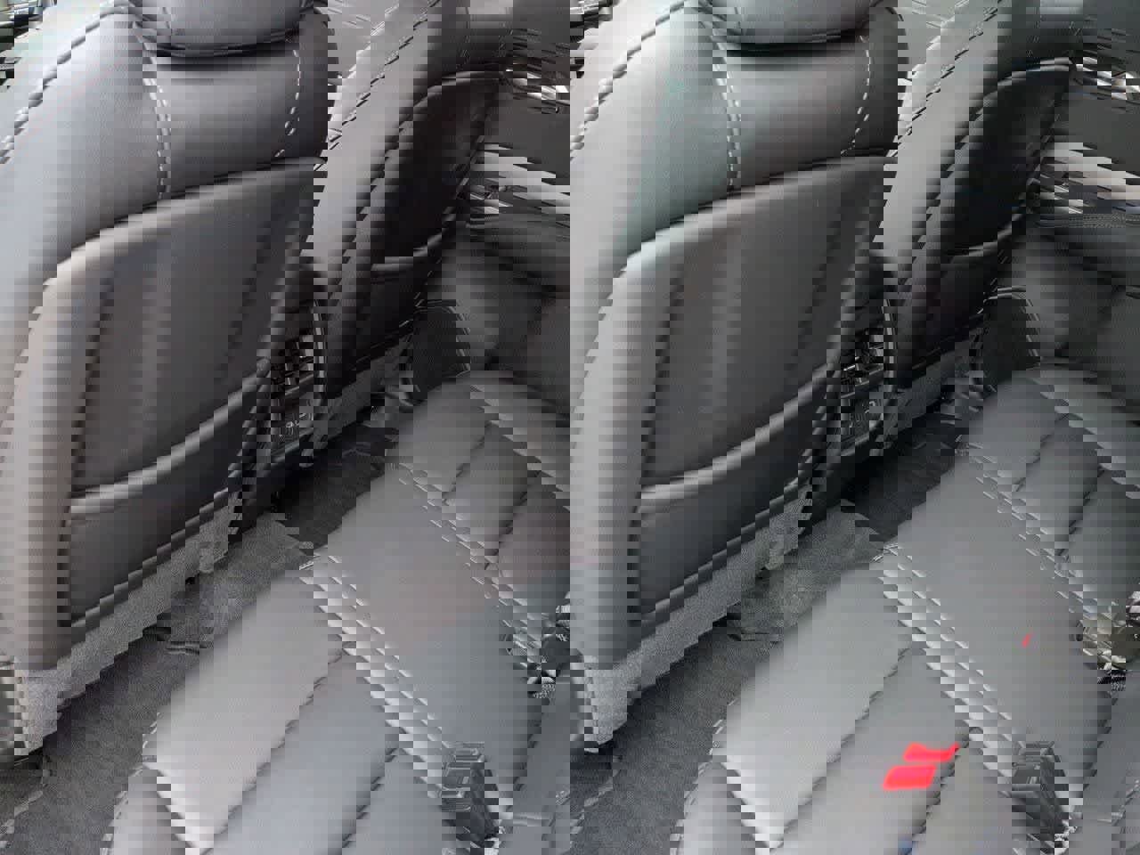 Used 2023 Cadillac XT4 Premium Luxury w/ Cold Weather Package image 18