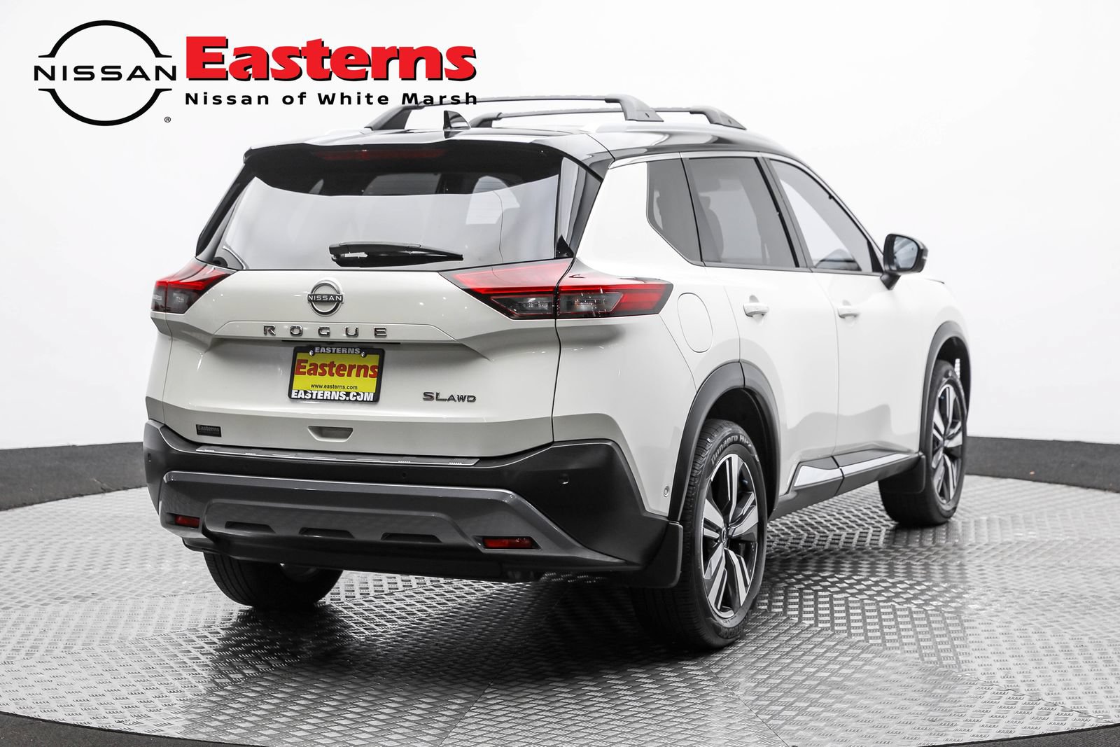 Used 2023 Nissan Rogue SL w/ SL Premium Package AWD/4WD image 5