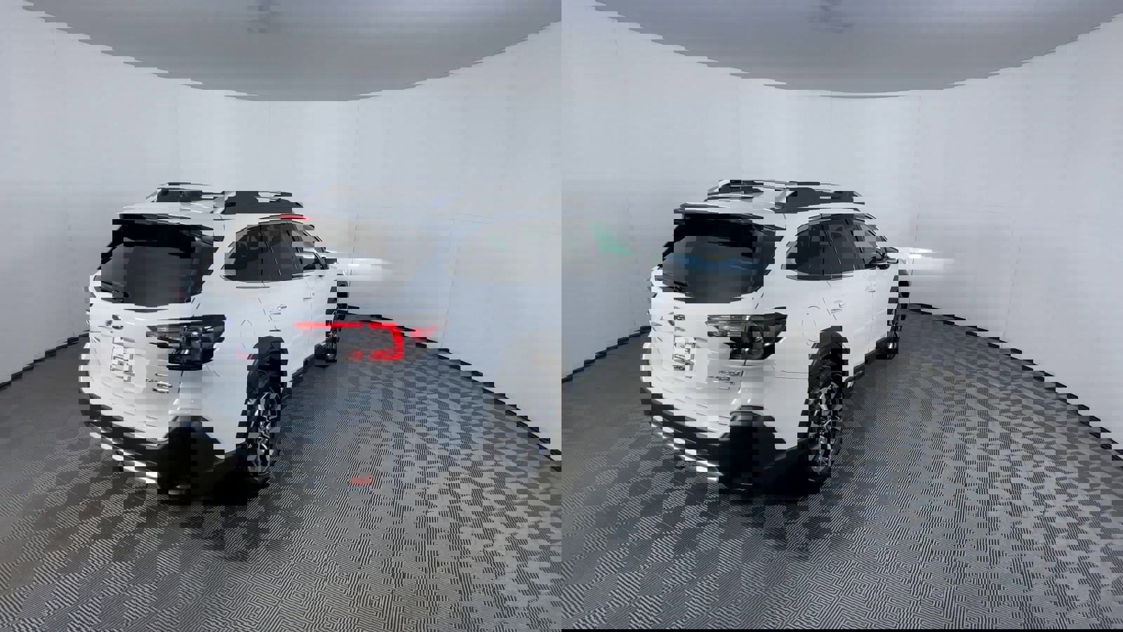 Certified 2025 Subaru Outback Touring image 8