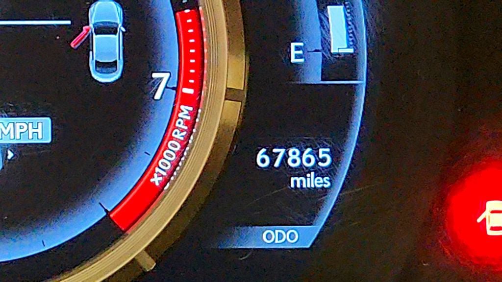 Used 2015 Lexus RC 350 w/ F Sport w/Summer Tires RWD image 15