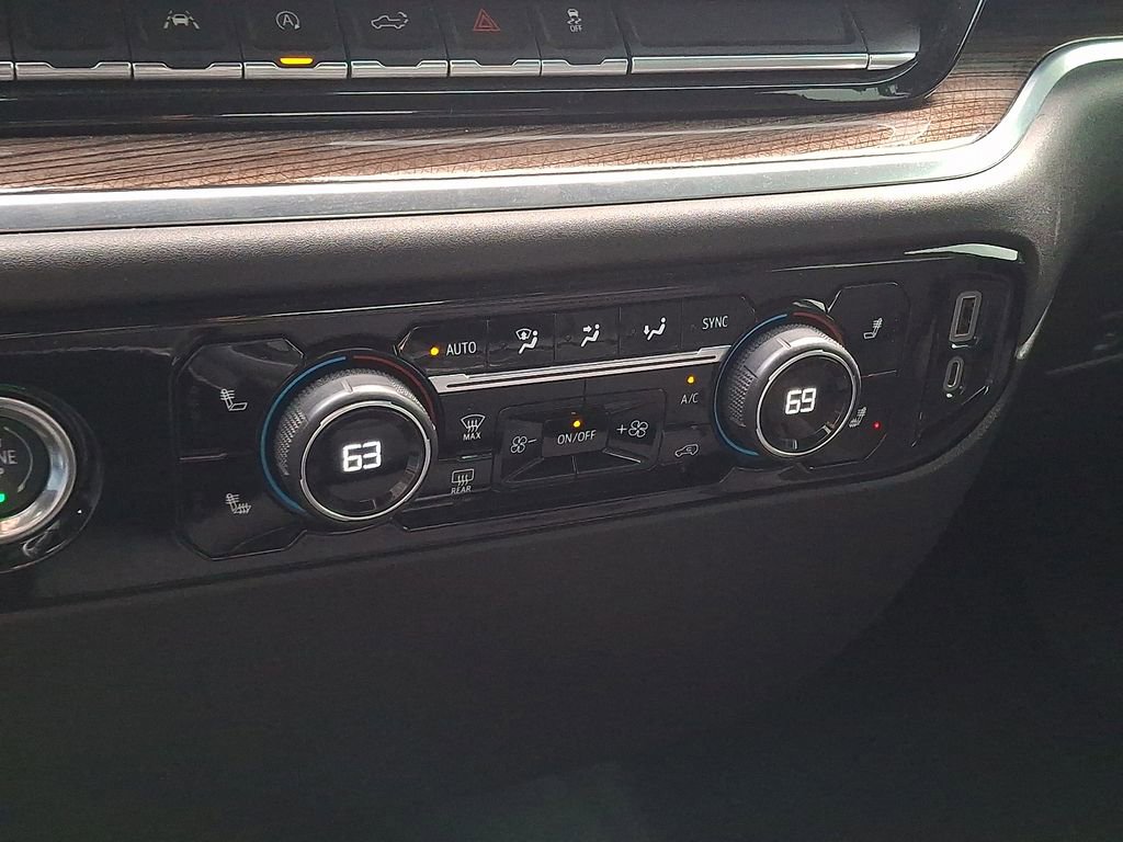 Used 2023 Chevrolet Silverado 1500 LT AWD/4WD image 17