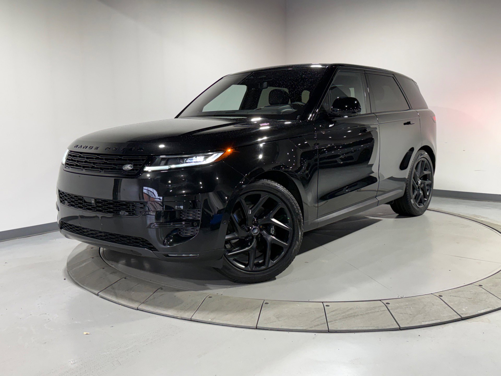 Used 2023 Land Rover Range Rover Sport SE