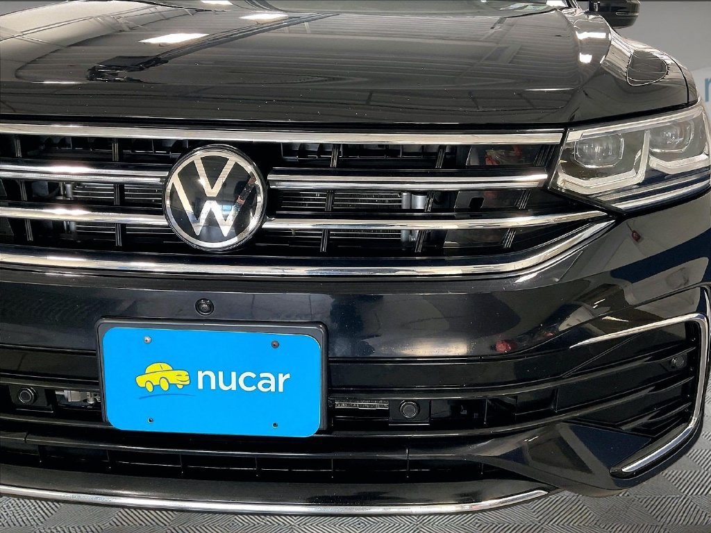 Used 2024 Volkswagen Tiguan SEL R-Line AWD/4WD image 31