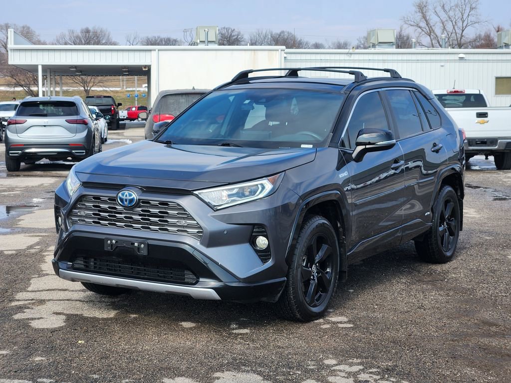 Used 2020 Toyota RAV4 XSE image 3