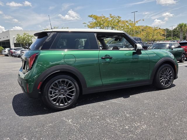 New 2026 MINI Cooper 2-Door Hardtop FWD image 7