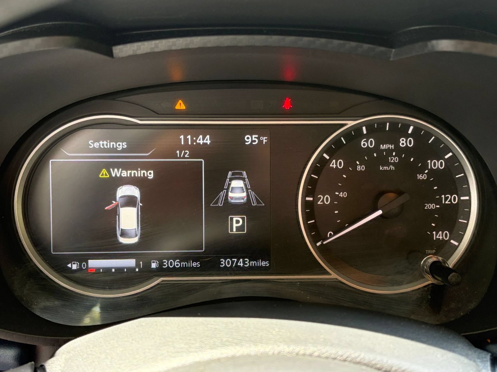 Used 2025 Nissan Versa SV FWD image 38