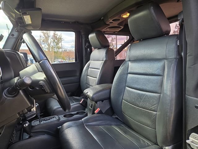 Used 2011 Jeep Wrangler Sahara w/ Dual Top Group image 21