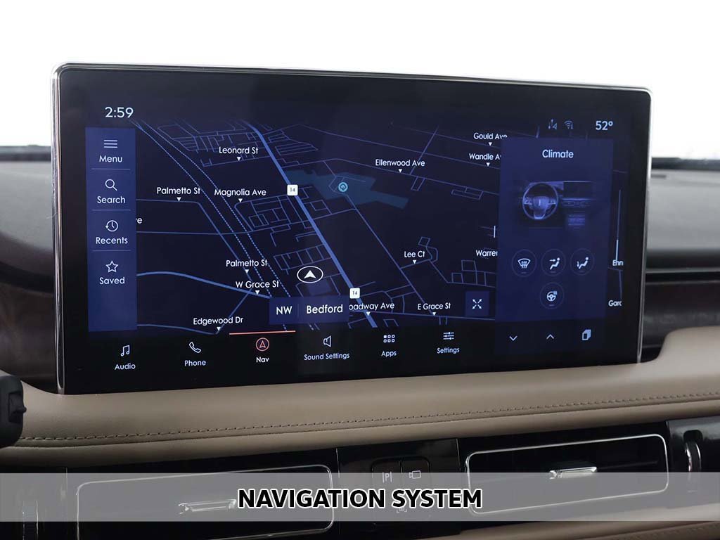 Used 2022 Lincoln Nautilus Reserve w/ Luxury Package image 3