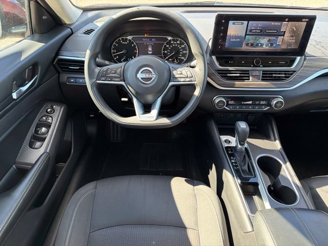 Used 2025 Nissan Altima 2.5 SV w/ SV Special Edition Package FWD image 18