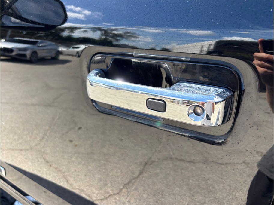 Used 2020 Ford F350 Lariat w/ Lariat Ultimate Package AWD/4WD image 17