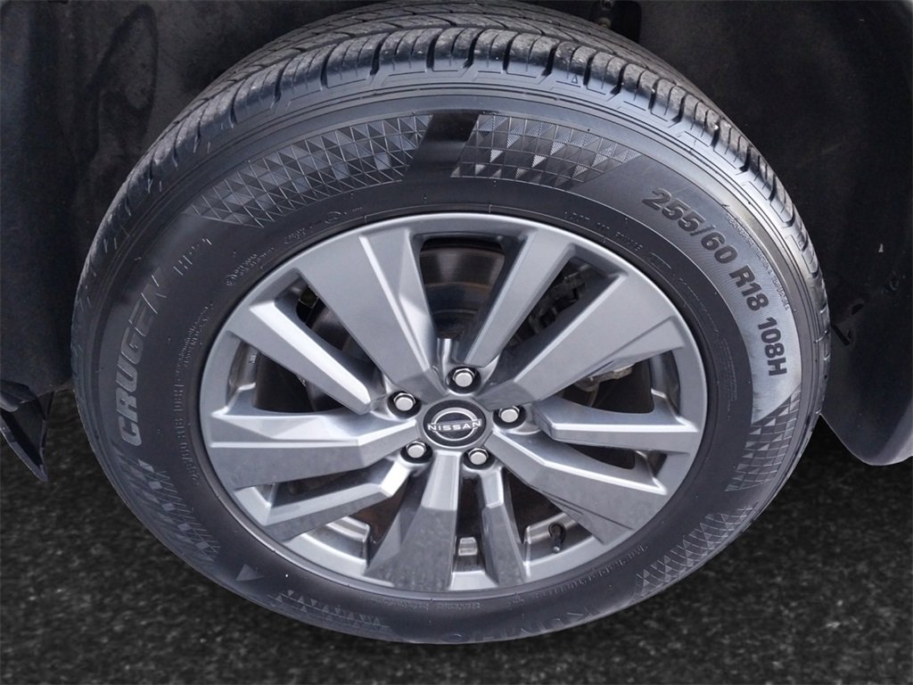 Used 2024 Nissan Pathfinder S image 12