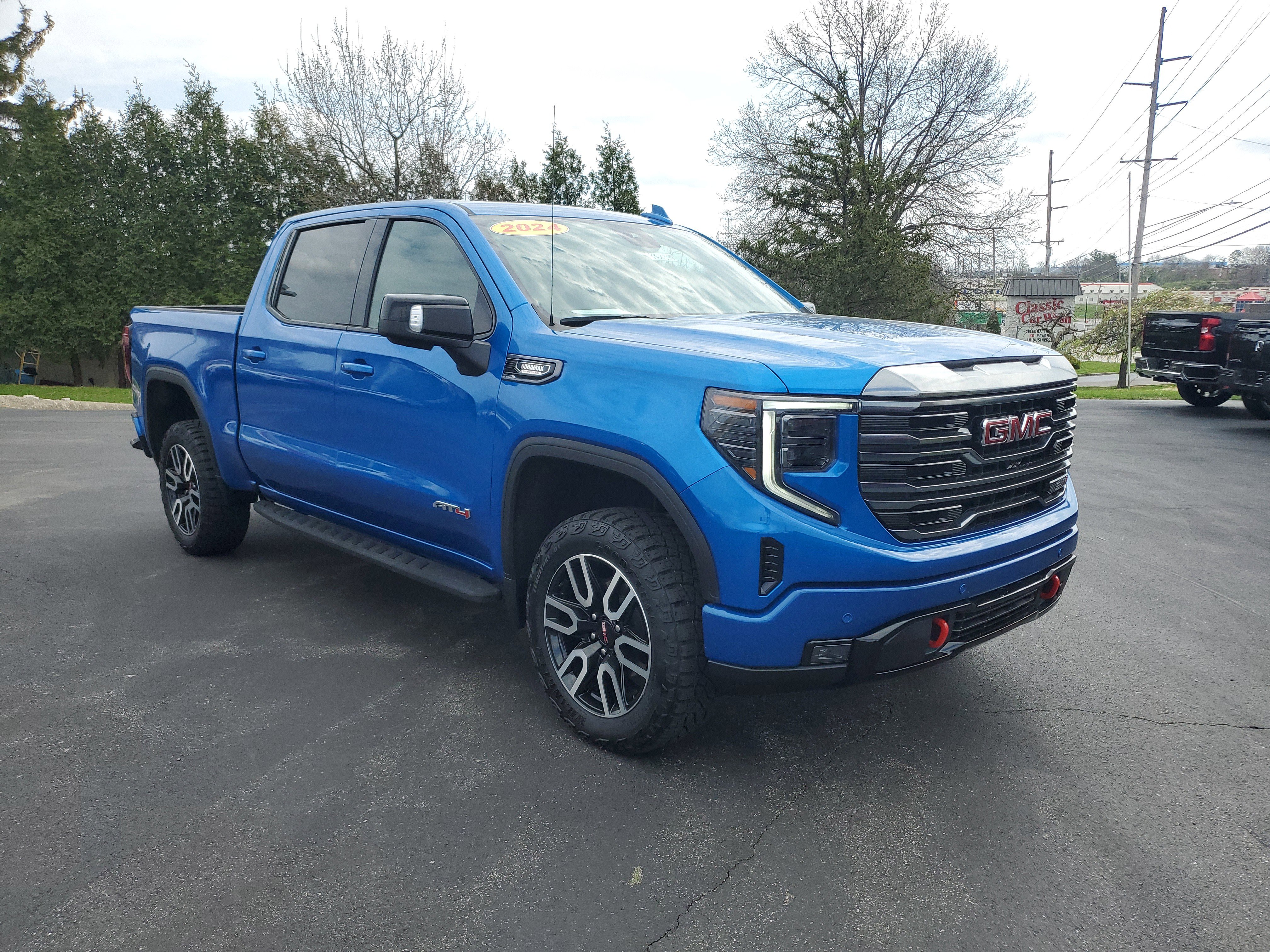 Used 2024 GMC Sierra 1500 AT4 w/ AT4 Premium Package image 4