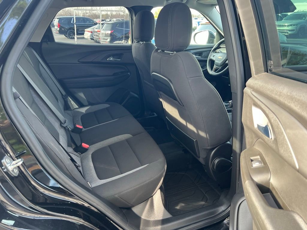 Used 2021 Chevrolet TrailBlazer LT w/ Convenience Package image 16