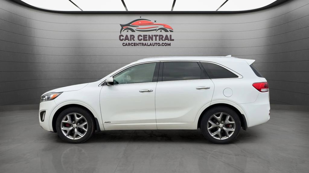 Used 2016 Kia Sorento SX image 2