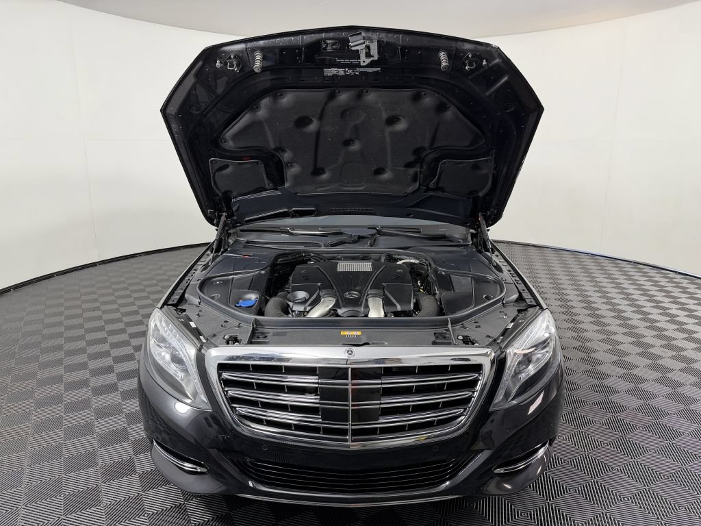 Used 2017 Mercedes-Benz Maybach S 550 4MATIC image 10