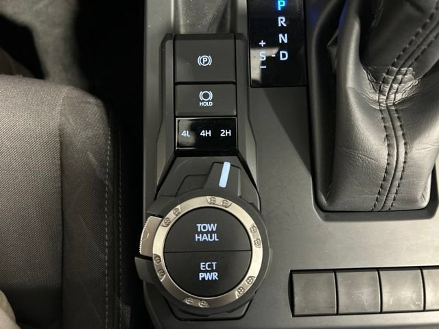 Used 2025 Toyota Tacoma SR5 AWD/4WD image 26