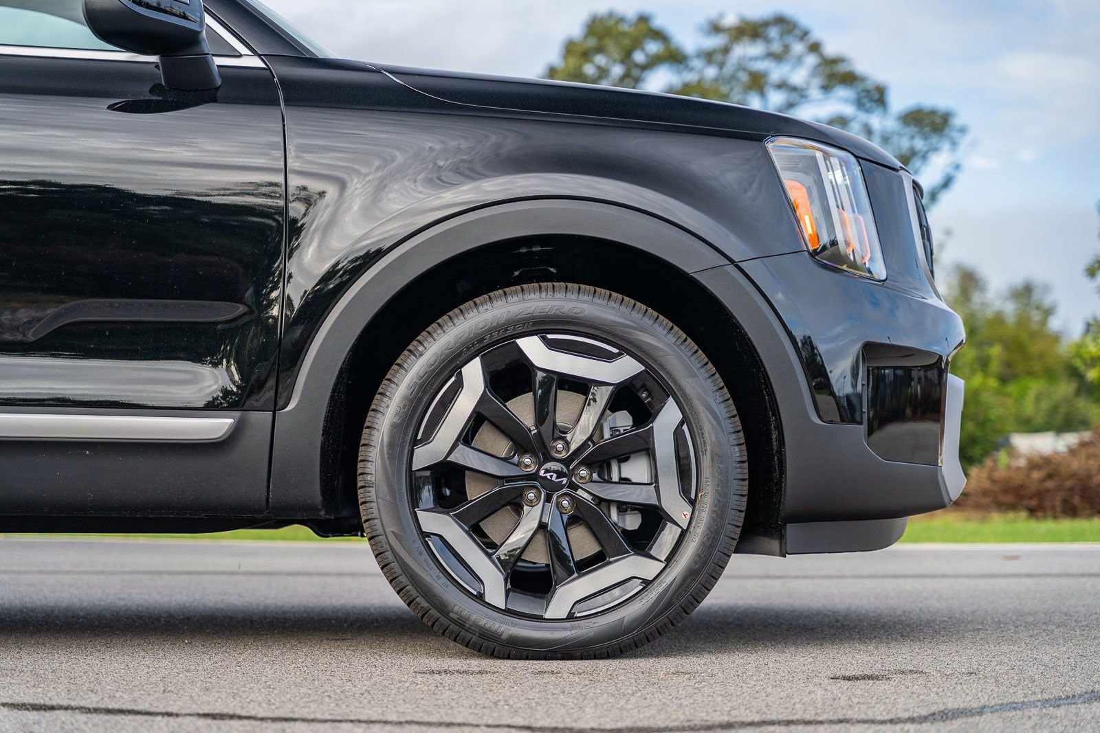 New 2025 Kia Telluride EX w/ EX Captain's Chair Package image 5