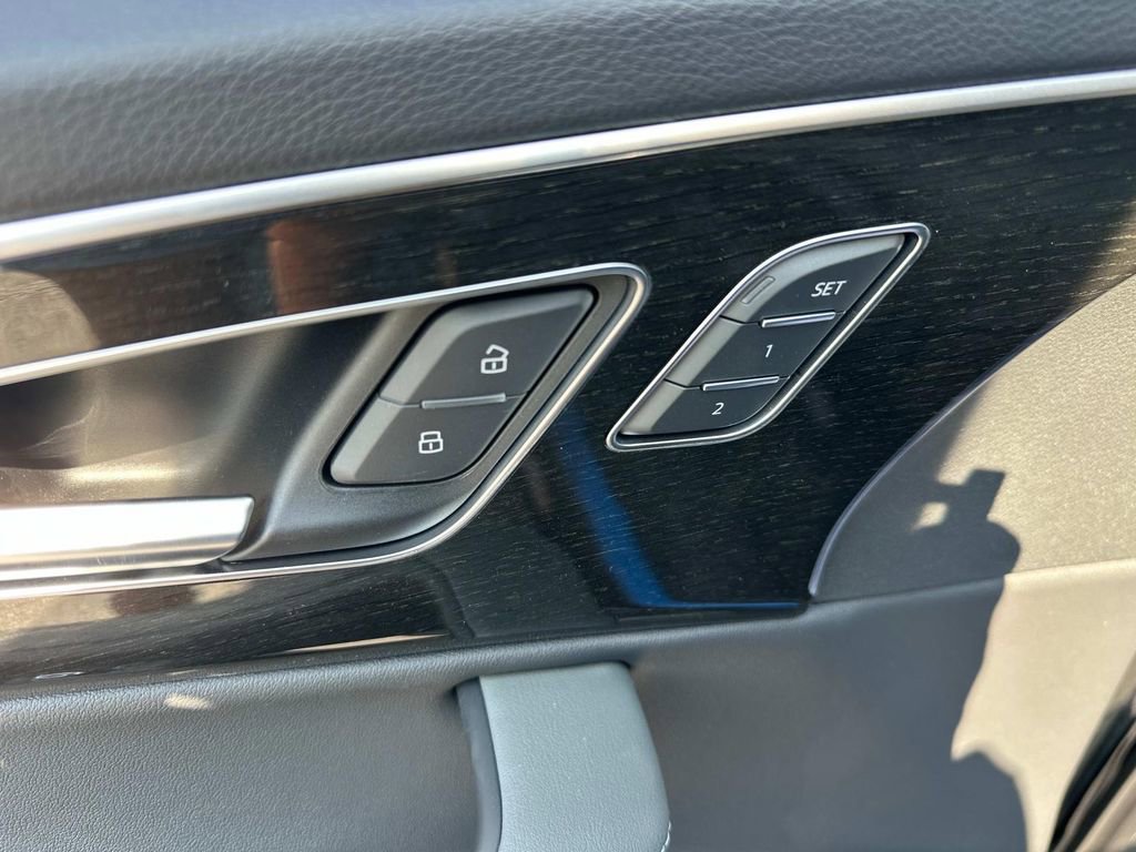 New 2025 Audi Q7 3.0T Premium Plus image 14