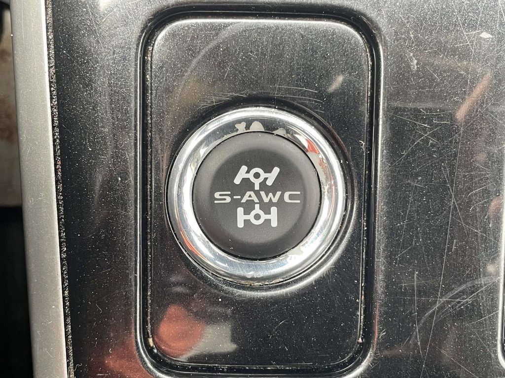 Used 2020 Mitsubishi Outlander SEL image 23