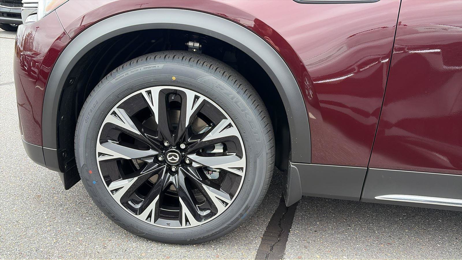 Certified 2025 MAZDA CX-90 Plug-In Hybrid w/ Premium Plus AWD/4WD image 34
