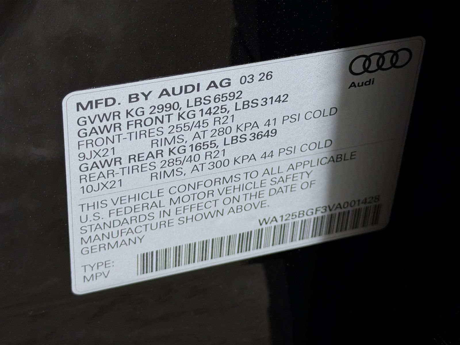 New 2027 Audi SQ6 e-tron Premium Plus AWD/4WD image 33