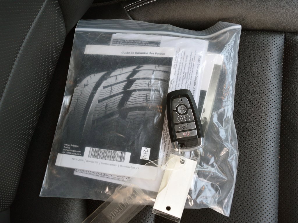 Used 2022 Ford Escape Titanium image 35