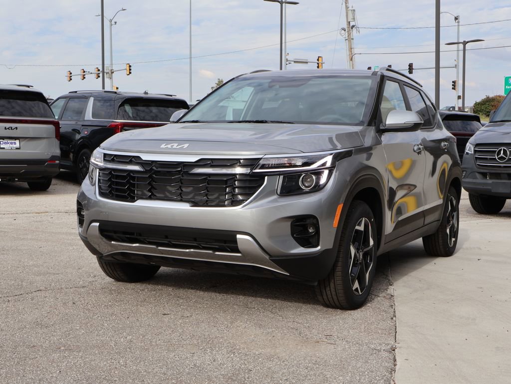 New 2026 Kia Seltos S AWD/4WD image 3